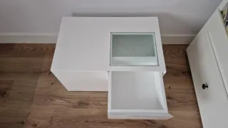 Mesita de salón moderna con cristal