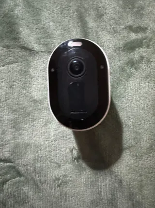 Cámara vigilancia Arlo Pro 3 + Base y cables