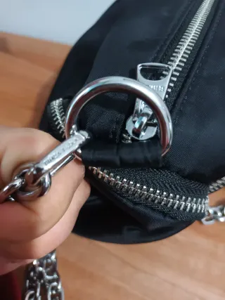 Bolso Negro BIMBA Y LOLA Cadena Plata