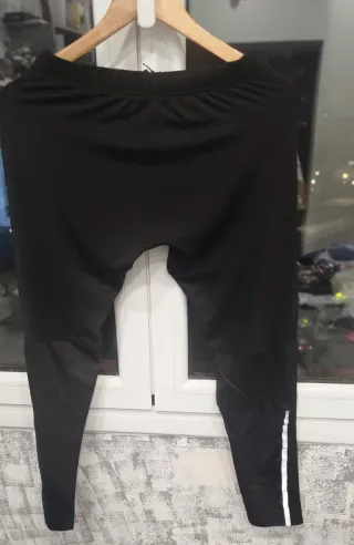 Mono deportivo negro talla S