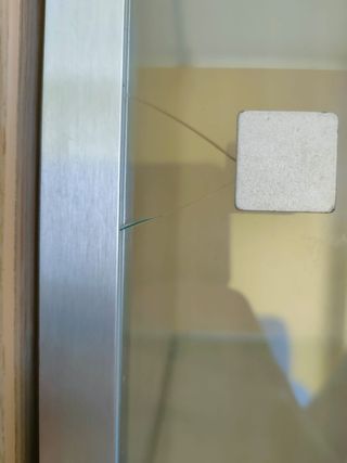 Mueble de salón madera y cristal