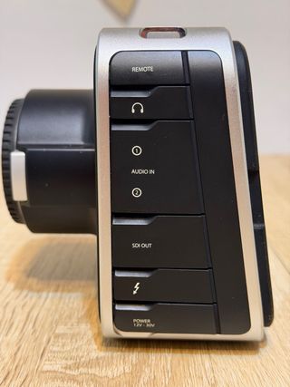 Blackmagic Cinema Camera 2.5k + accesorios