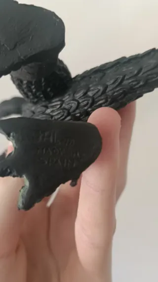 Figura bootleg española de un kaiju JHL