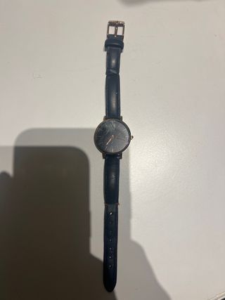 Reloj Daniel Wellington Negro y Dorado