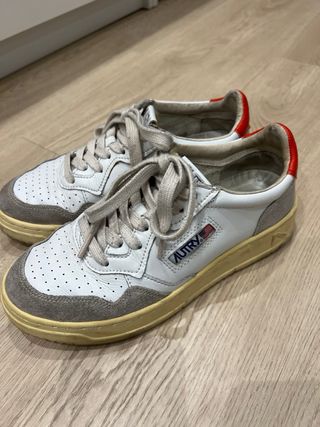 Autry Bambas Grises y Blancas