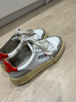 Autry Bambas Grises y Blancas