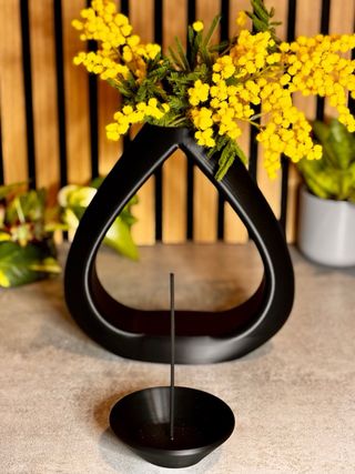 Vaso con porta incenso nero