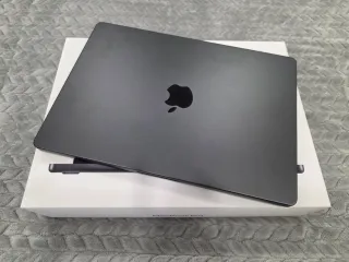 MacBook Pro 14 con M4 512gb/16 ram