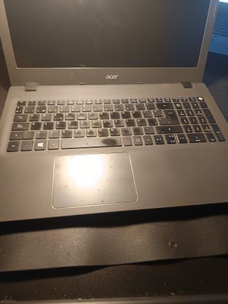 Portátil Acer para piezas (no enciende) E5-573