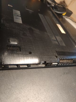 Portátil Acer para piezas (no enciende) E5-573