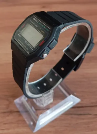 Reloj Casio W 10 vintage