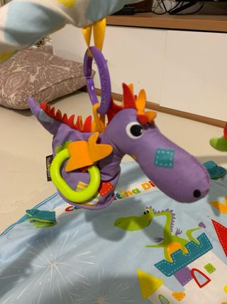 Parque infantil para bebé con arco de juegos