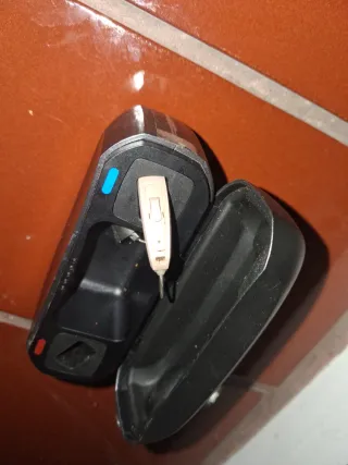 Cargador y audífono ReSound GN