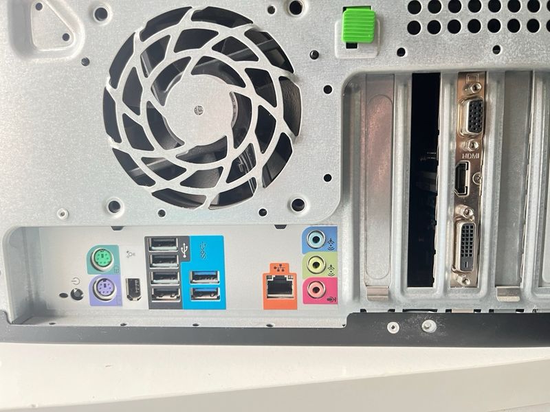 8 núcleos y 16 hilos HP Z420 XEON E5-2665 32 Gb afbeelding 8