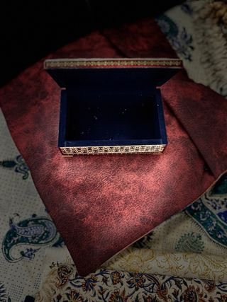 Caja de joya Khatam artesanal