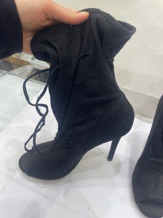 Scarpe varie usate da donna