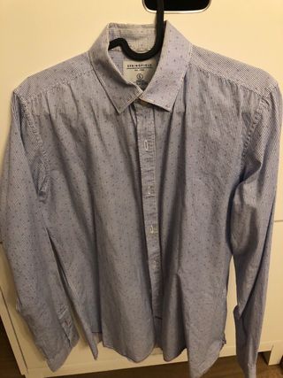 Lote 10 camisas talla S o M de Zara o Springfield.