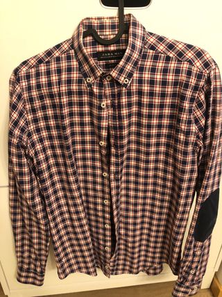 Lote 10 camisas talla S o M de Zara o Springfield.