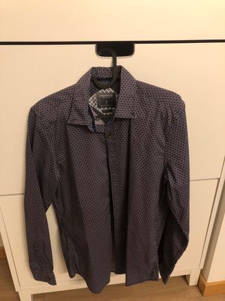 Lote 10 camisas talla S o M de Zara o Springfield.