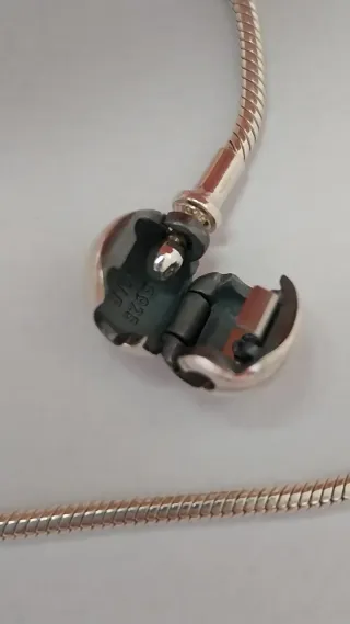 Pulsera Pandora ESSENCE Plata. Talla 18,5 cm.