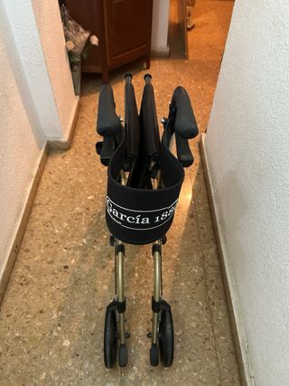 Andador 2 en 1 con asiento