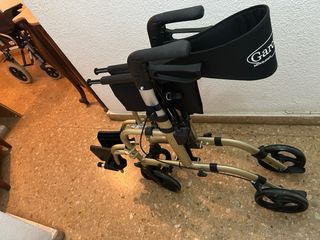 Andador 2 en 1 con asiento