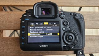 Cámara Canon EOS 5D Mark III