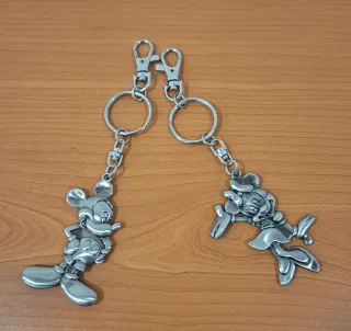 Llaveros Mickey y Minnie Disney Acero