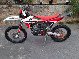 Fantic 250 4t Enduro Moto