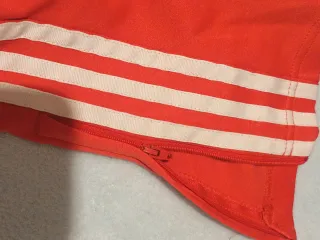 Pantalones de chándal Adidas rojos