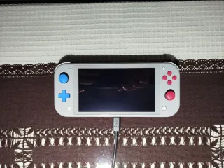 Nintendo Switch Lite Pokémon Spada e Scudo