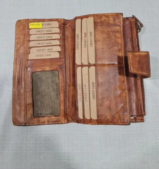 Portafoglio in pelle intrecciata