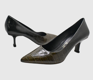 Salón piel negros con degradación a verde nuevo