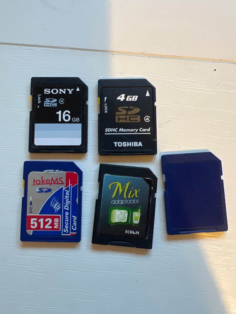 Lote Tarjetas SD Sony, TakeMS, Toshiba