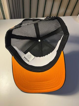 Gorra Stihl Negra y Naranja Talla Única