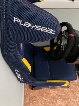 Thrustmaster T300 Ferrari + Playseat PS5/PC