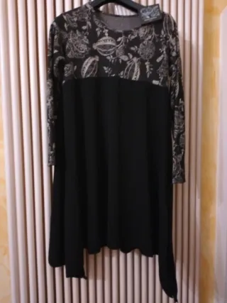 Vestito ampio fantasia floreale nero/argento