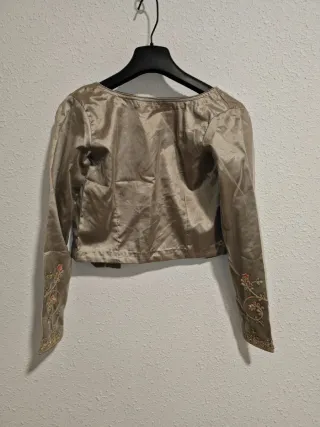 Chaqueta corta satinada estilo jubón M