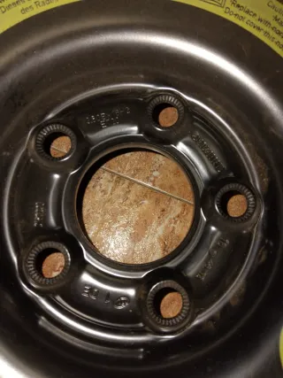 Rueda de repuesto 125/90 R16 98M