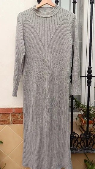 Vestido de punto gris