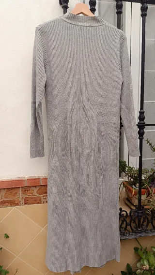 Vestido de punto gris