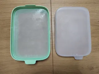 Set de dos unidades de fiambreras Lekue verdes