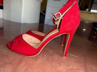 Sandali rossi con tacco alto Zuiki