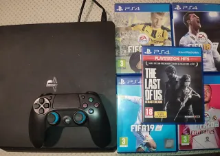 Consola PS4 Negra + Mando y Juegos