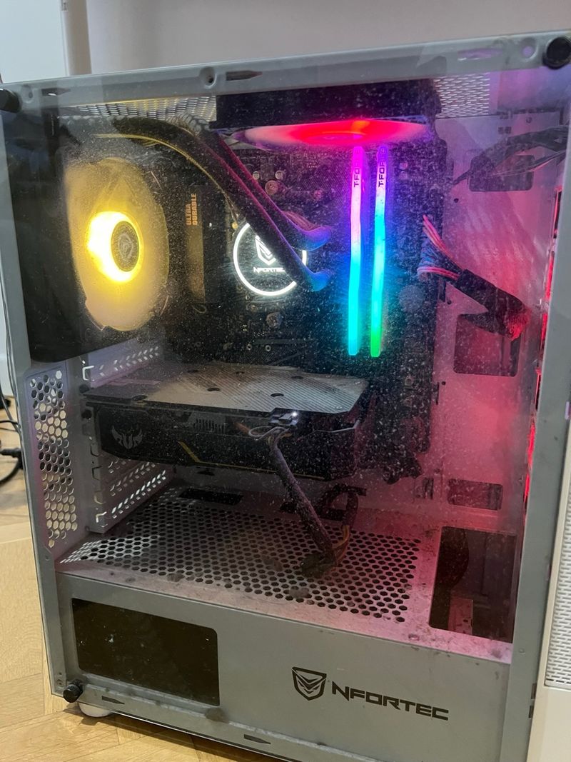 PC Gaming Ryzen 5 GTX 1660 SUPER 16GB RGB