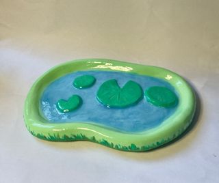 Bandeja estanque artesanal con hojas de loto