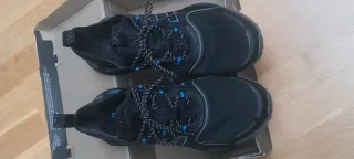 Zapatillas Adidas NMD Negras y Azules.