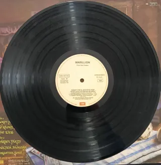 Disco  MARILLION 'Scrip for a Jesters Tear' 1983