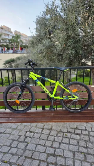 Bicicleta Rockrider ST 500 Verde Lima
