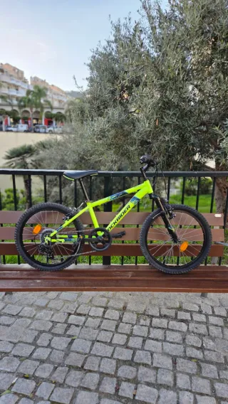 Bicicleta Rockrider ST 500 Verde Lima